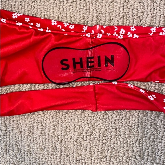 shein red and white floral bikini bottoms - Picture 3 of 4